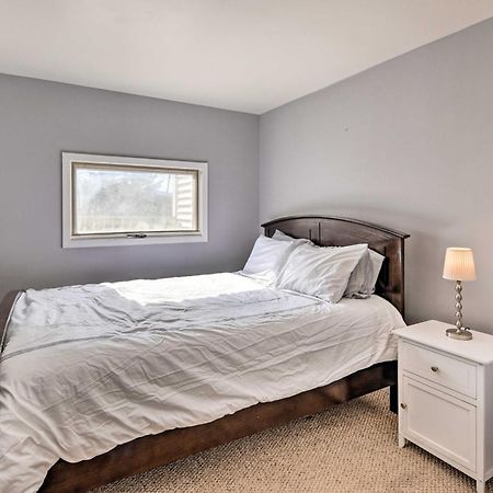 Mountain Condo With Views Near Hiking And Biking! Стоу Екстериор снимка