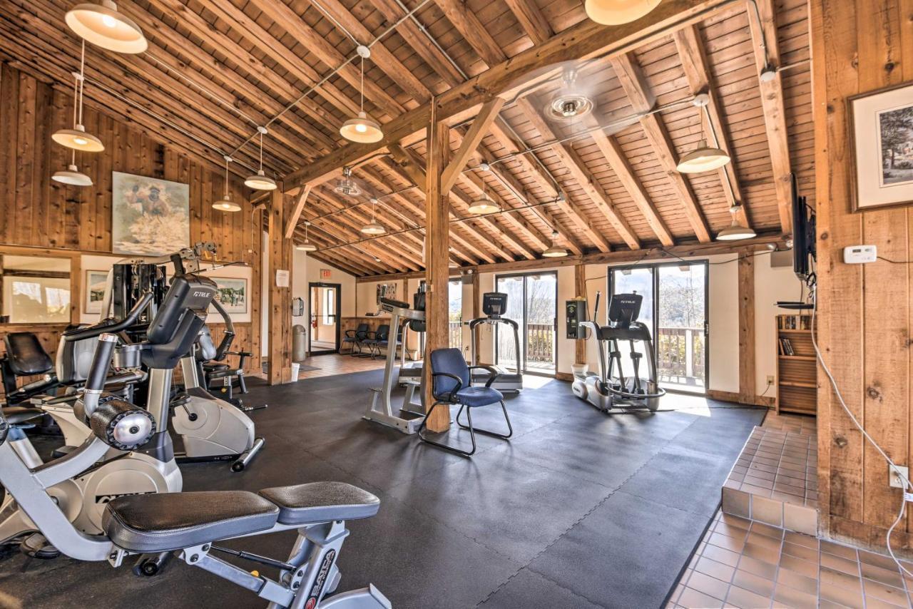 Mountain Condo With Views Near Hiking And Biking! Стоу Екстериор снимка