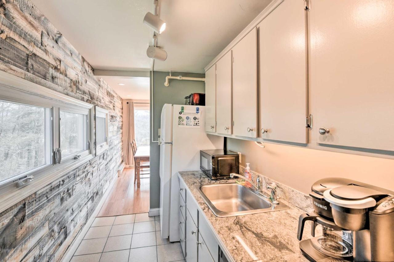 Mountain Condo With Views Near Hiking And Biking! Стоу Екстериор снимка